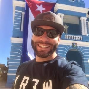 Meet your Posher, Robert